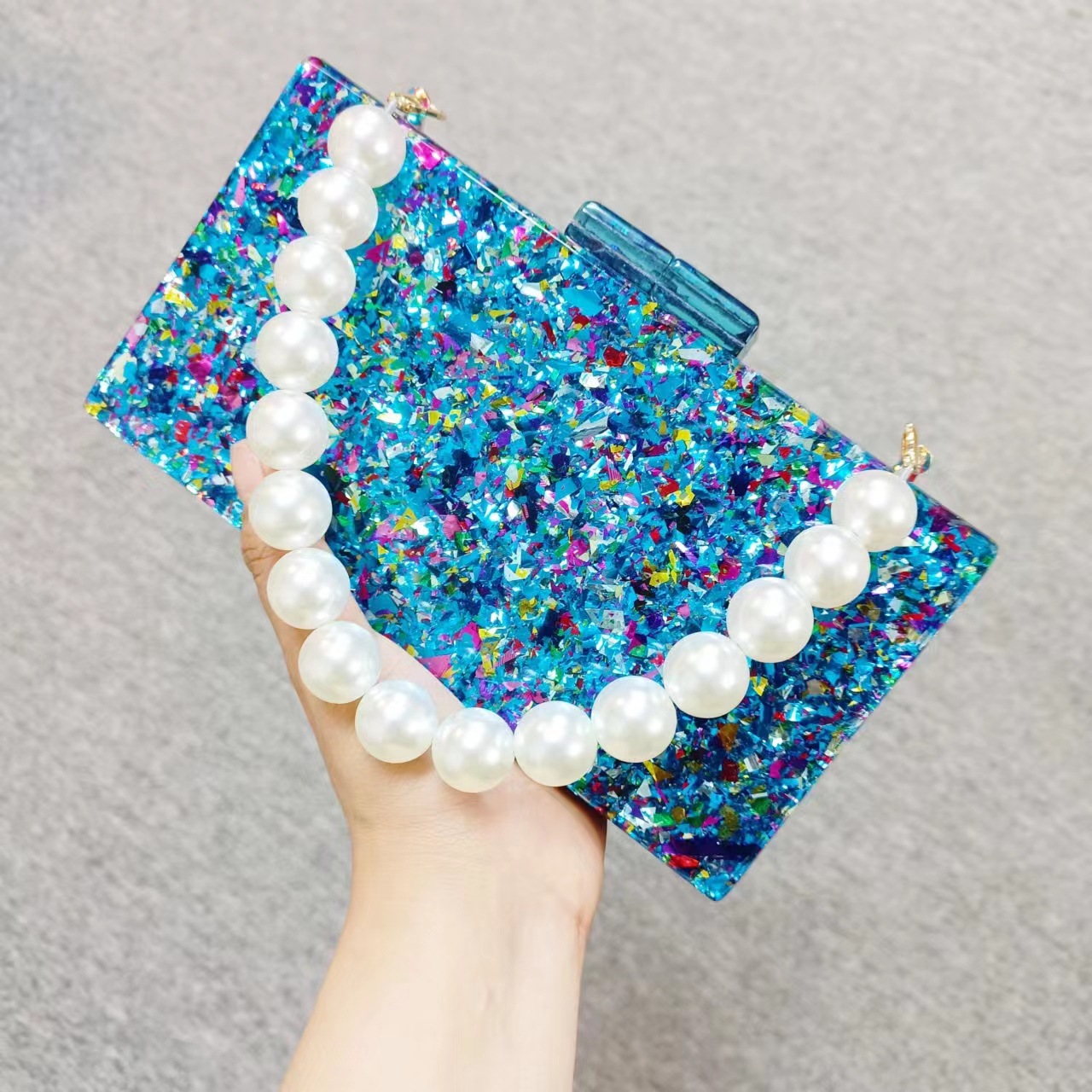 Luxury Bags Green - حقيبة يد فاخرة مطرزة من الأكريليك