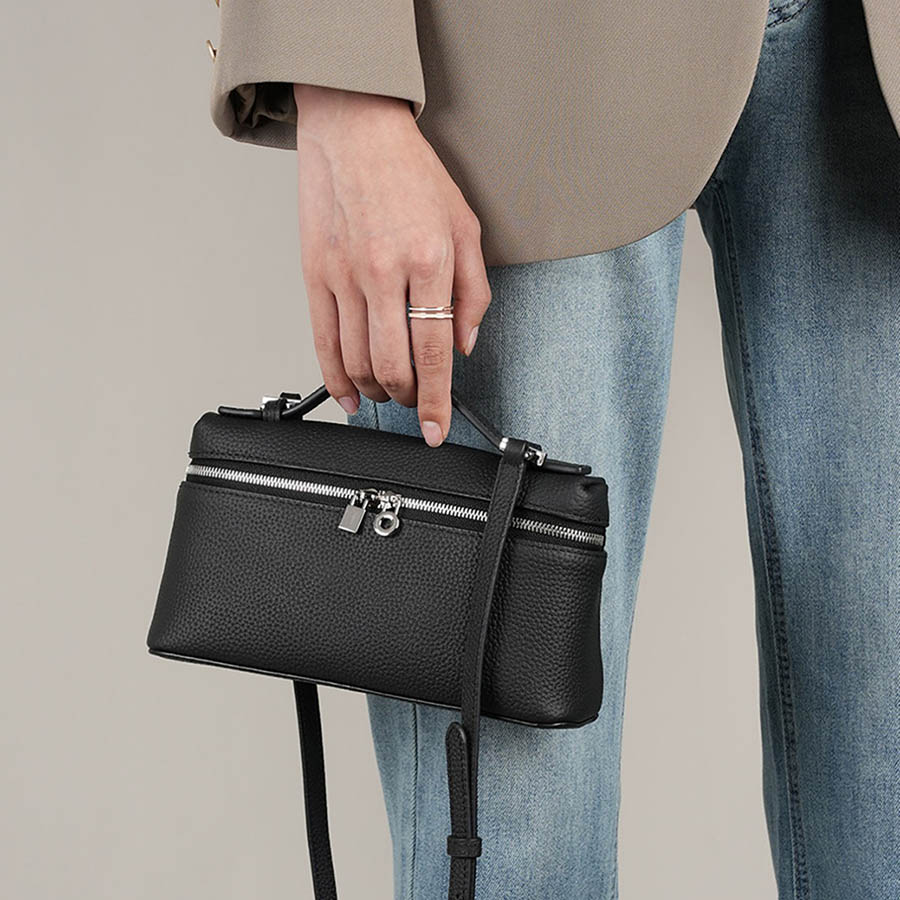 Luxury Bags Jacquemus - حقيبة كتف نسائية فاخرة من الجلد
