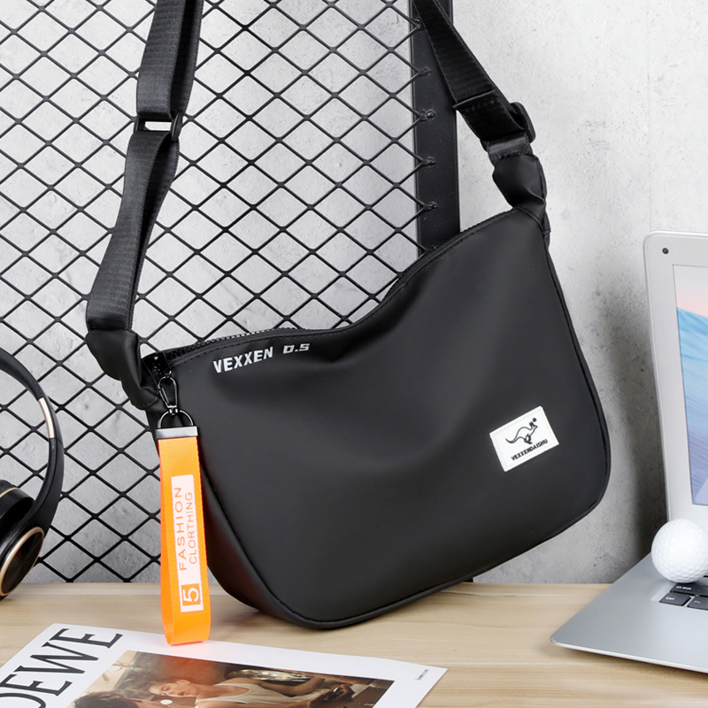 Luxury Bags Office - حقيبة كتف رجالية من الجلد الصناعي