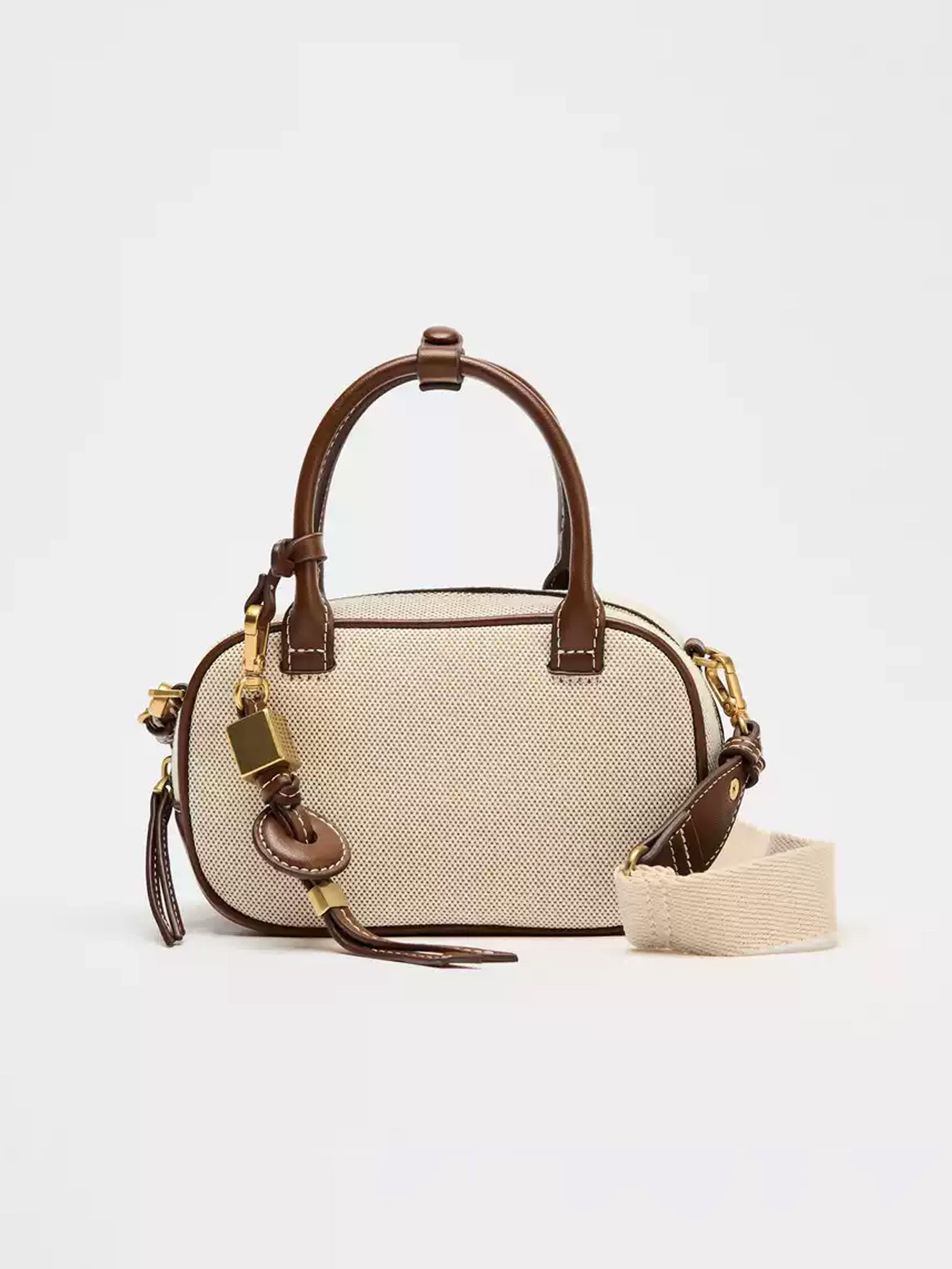 Luxury Bags Jacquemus - حقيبة صغيرة محمولة باليد ذات ألوان