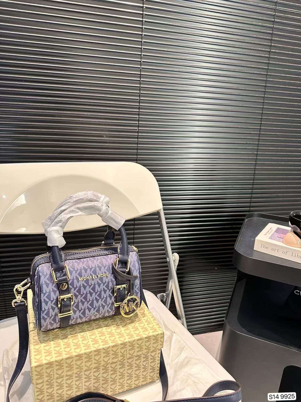 Luxury Bags Michael Kors - حقيبة كروس بودي كلاسيكية فاخرة جديدة