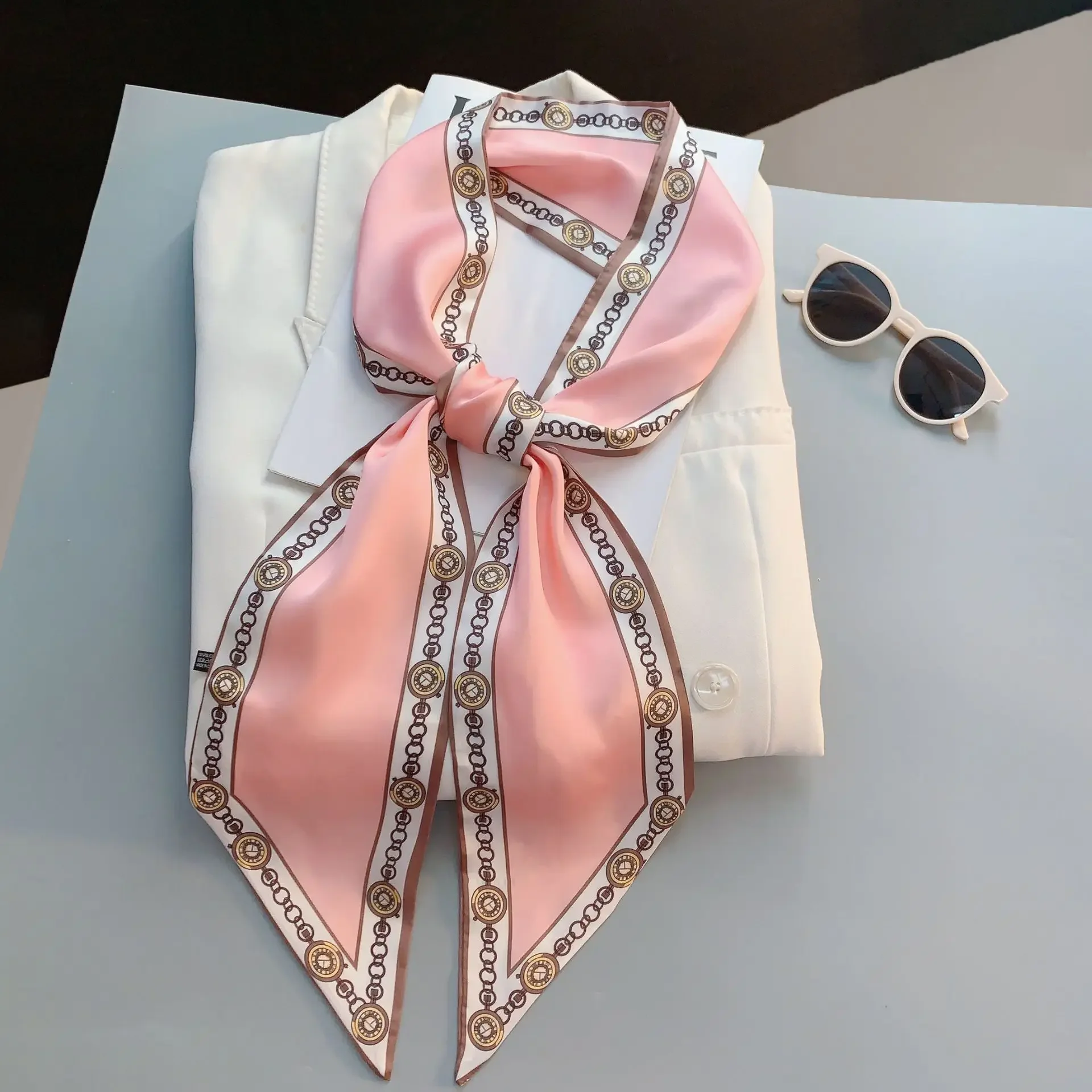وشاح نسائي ضيق بتصميم مطبوع بن - مراجعة Luxury Bags For Travel وسعره
