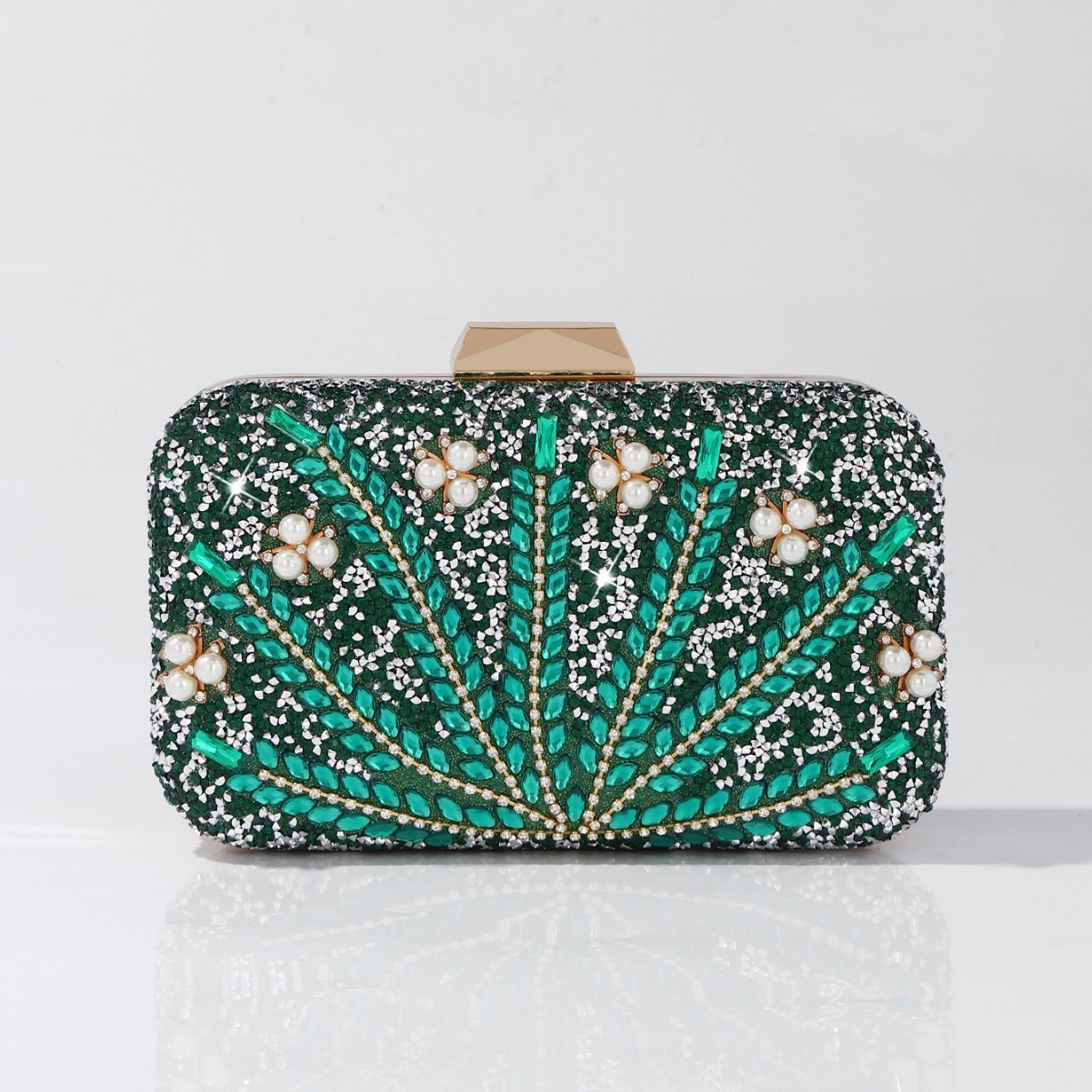 حقيبة كلاتش مسائية فاخرة مزينة - مراجعة Luxury Bags Green وسعره
