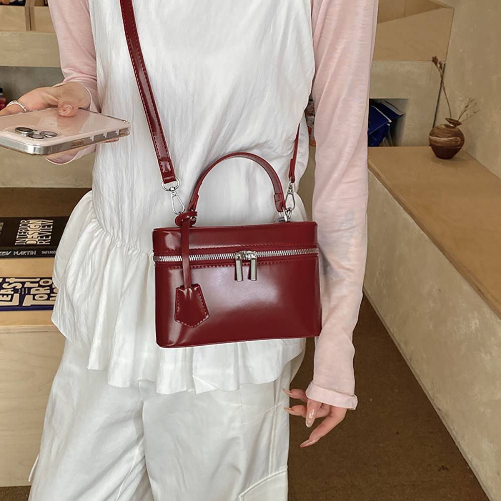 حقيبة يد نسائية جديدة لعام 202 - مراجعة Luxury Bags Jacquemus وسعره
