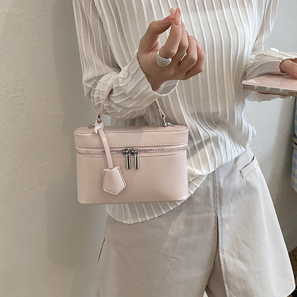 حقيبة يد نسائية جديدة لعام 202 - مراجعة Luxury Bags Jacquemus وسعره