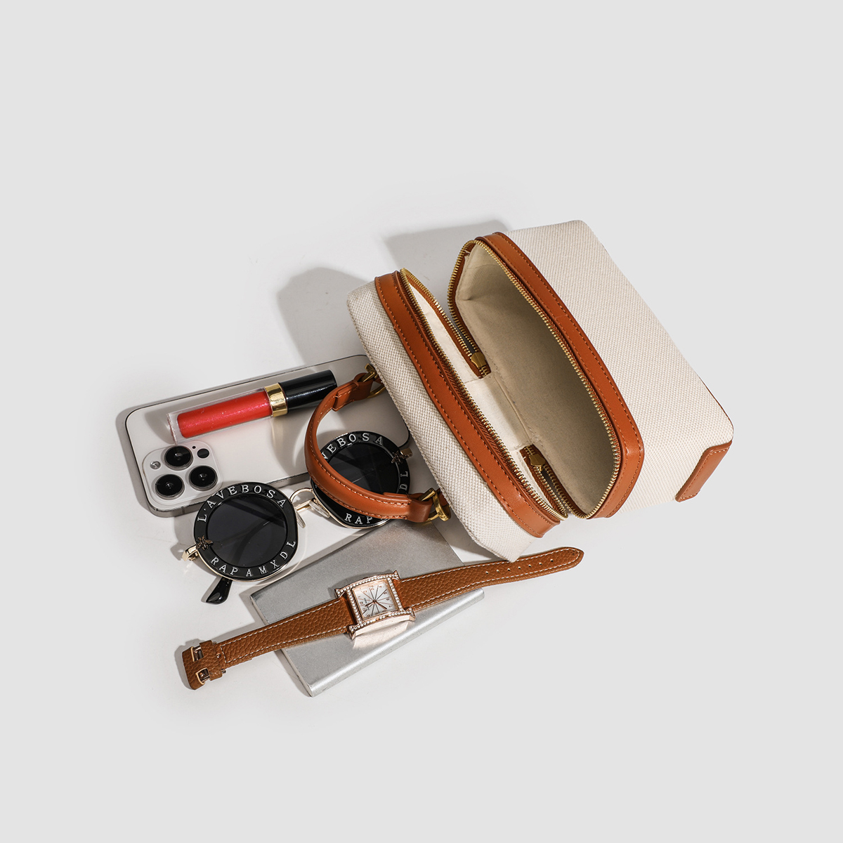 صندوق غداء نسائي مقسم من القما - مراجعة Luxury Bags Jacquemus وسعره