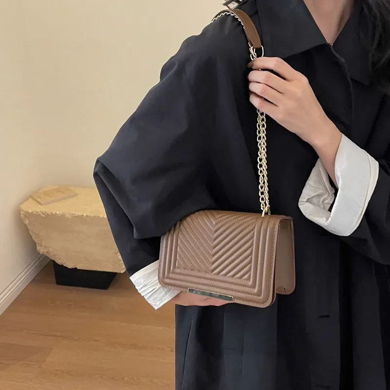 حقائب يد صغيرة على الموضة للنس - مراجعة Luxury Bags Sling وسعره