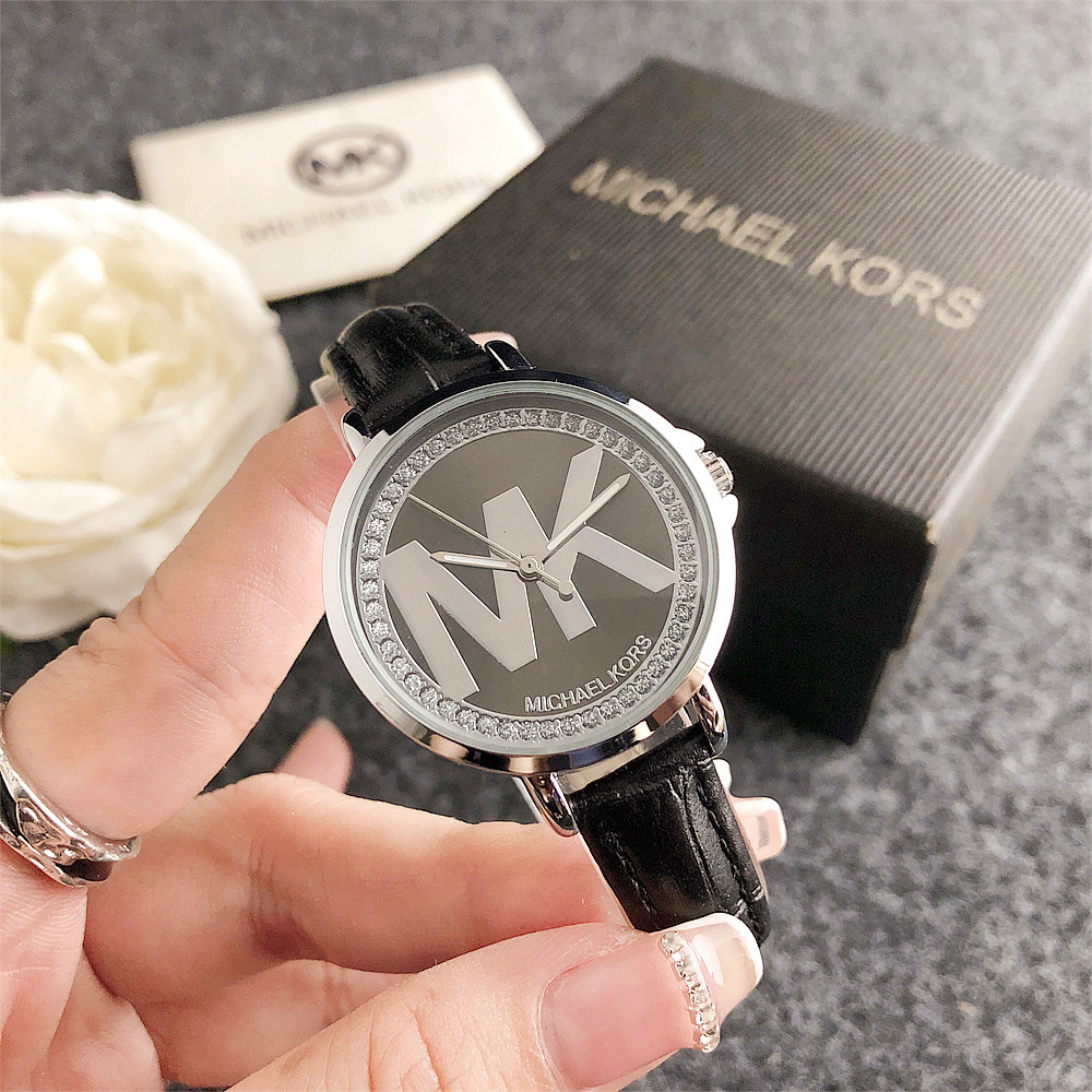 مايكل كورس MK ساعة كوارتز نسائ - مراجعة Luxury Bags Michael Kors وسعره