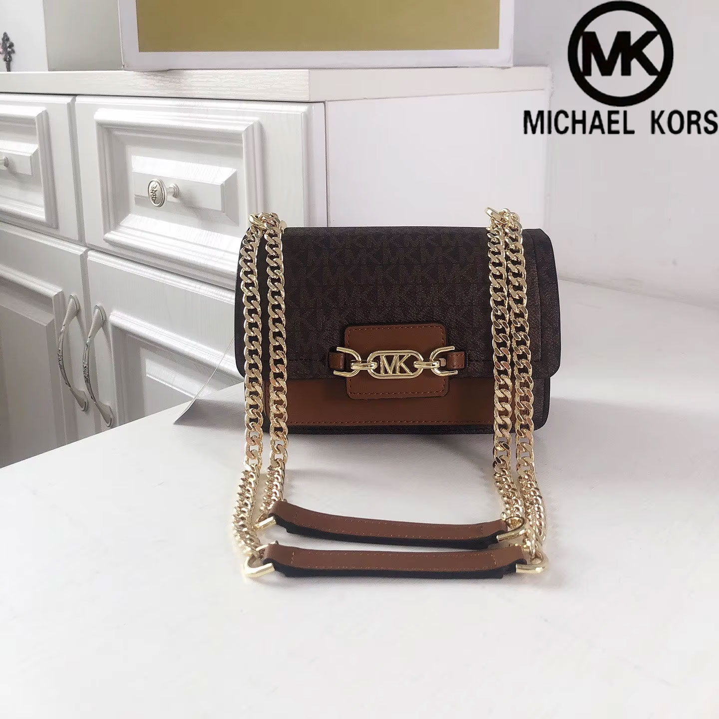 حقيبة كتف نسائية فاخرة من تصمي - مراجعة Luxury Bags Michael Kors وسعره