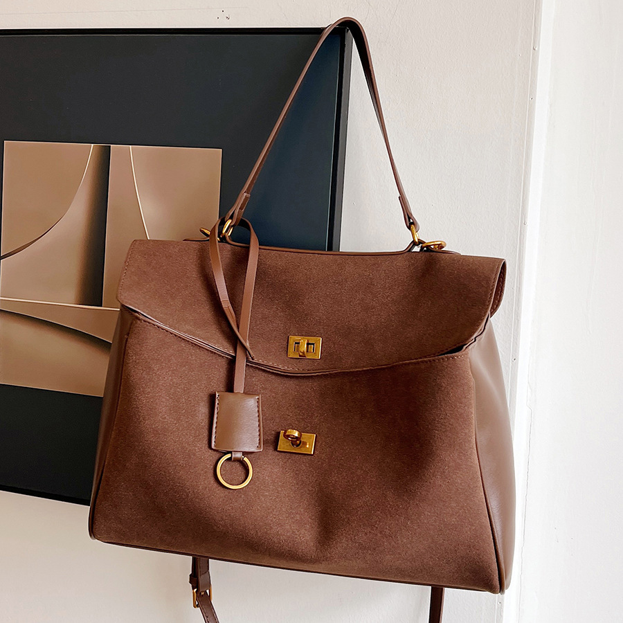 CGCBAG خمر مصمم العلامة التجار - مراجعة Luxury Bags Vintage وسعره