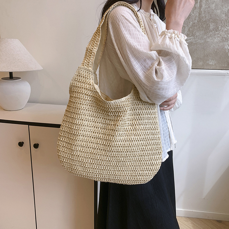حقيبة يد نسائية منسوجة من القش - مراجعة Luxury Beach Bags Ysl وسعره