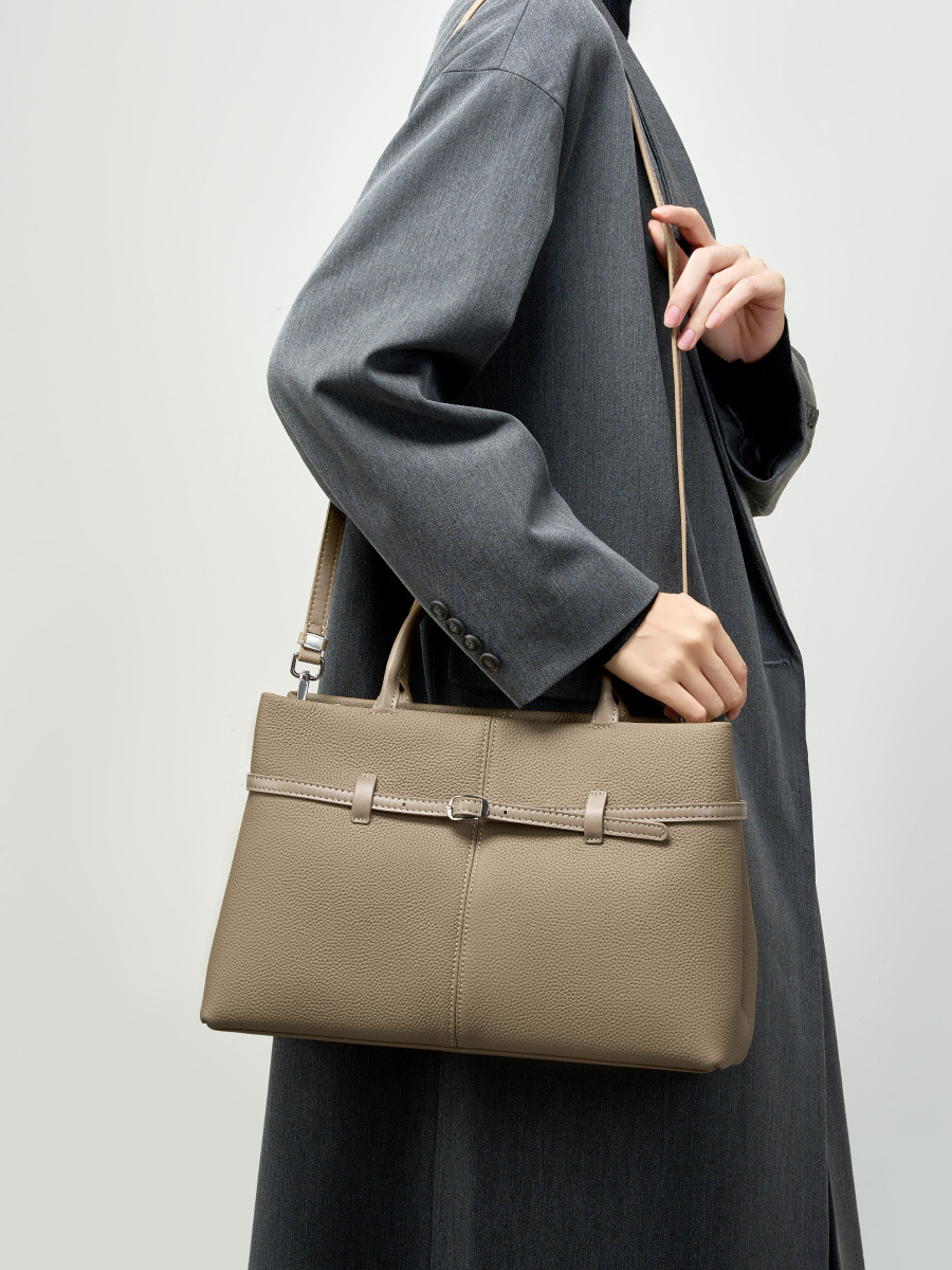 ياناتاري حقيبة نسائية من الجلد - مراجعة Luxury Bags Vintage وسعره