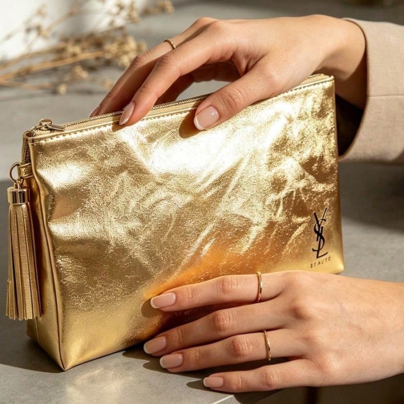حقيبة مستحضرات التجميل الذهبية - مراجعة Luxury Bags For Travel وسعره