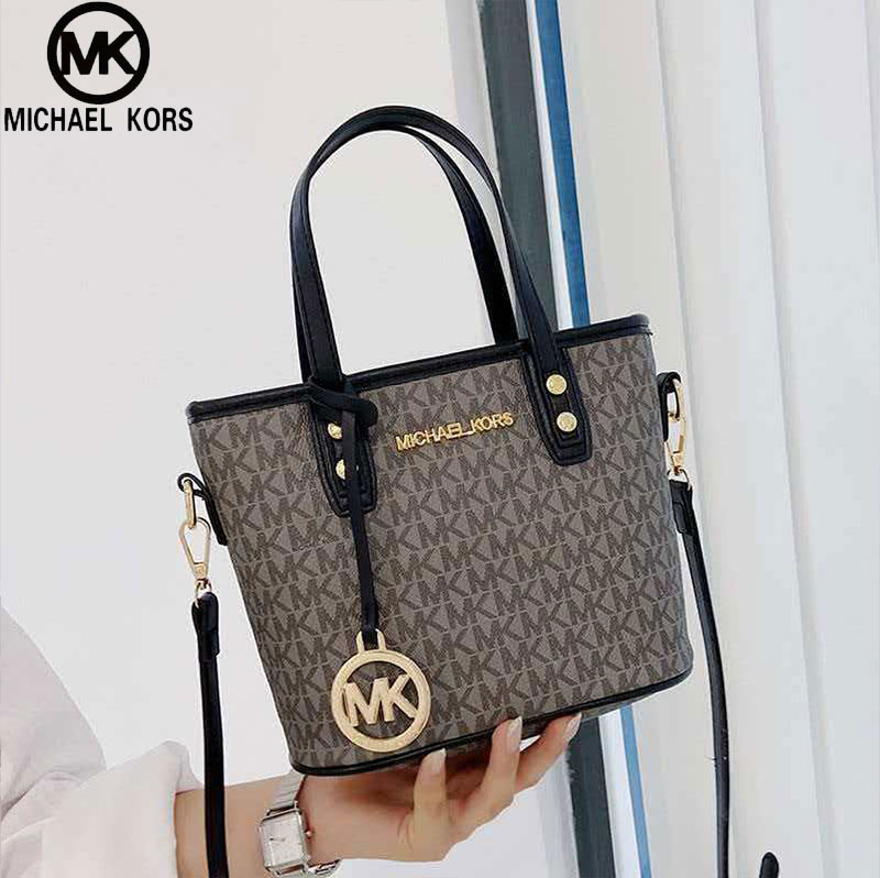 حقيبة مايكل كورس أول جيت سيت 2 - مراجعة Luxury Bags Michael Kors وسعره