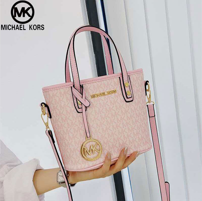 حقيبة مايكل كورس أول جيت سيت 2 - مراجعة Luxury Bags Michael Kors وسعره