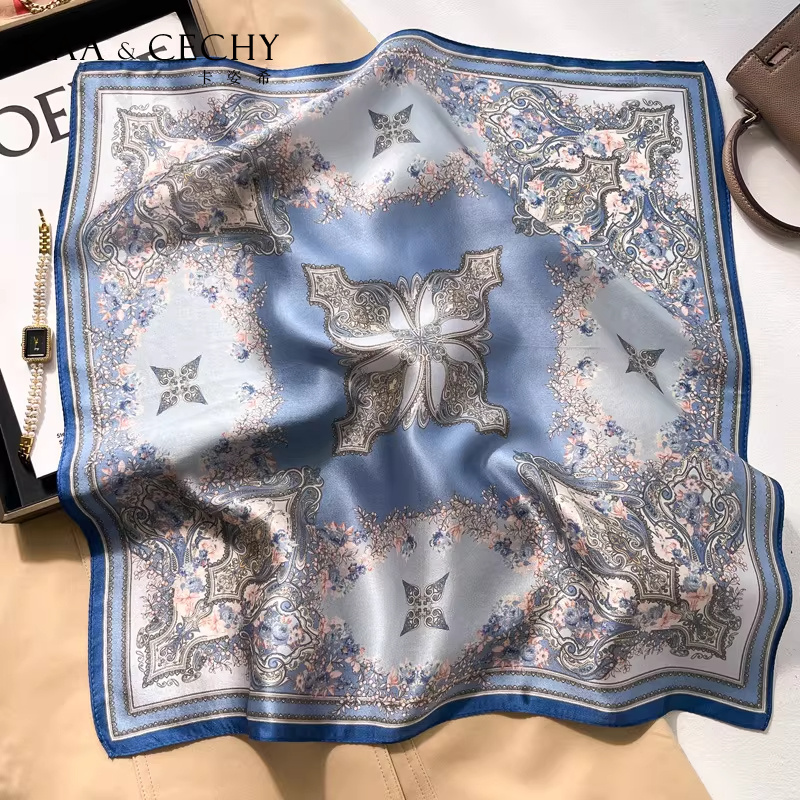 وشاح مربع من الحرير الطبيعي 10 - مراجعة Luxury Bags Office وسعره
